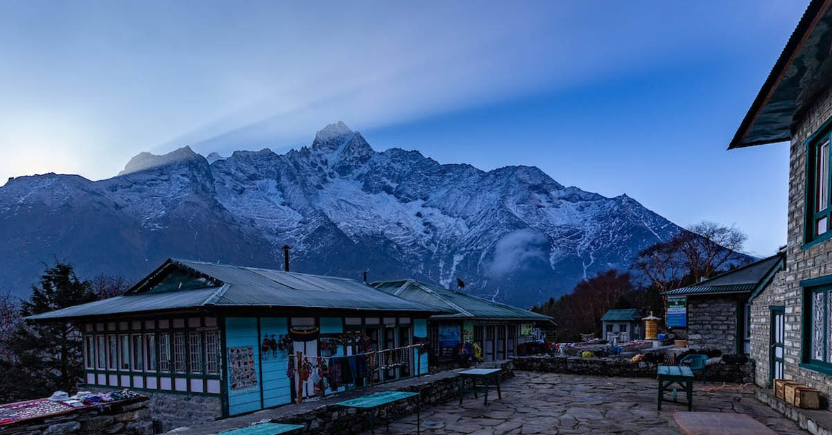 trekking in nepal